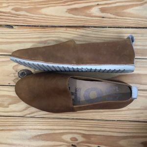 Sorel brown leather flats